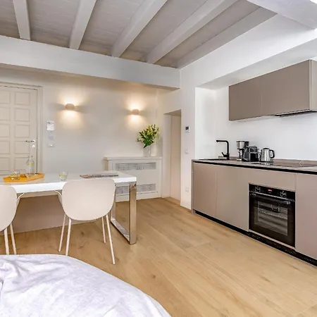 Deservi Charming Brunelleschi 아파트